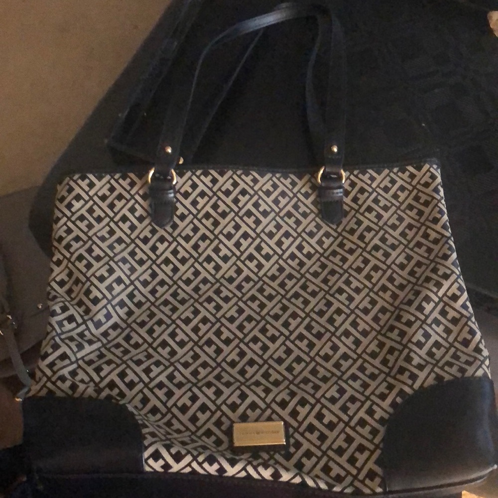 Patterned Black and Tan purse